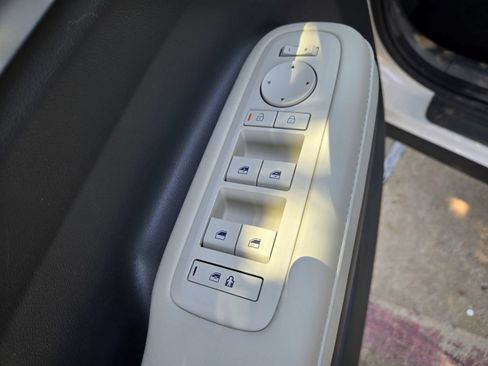 Used 2024 Hyundai Santa Fe SEL FWD image 31