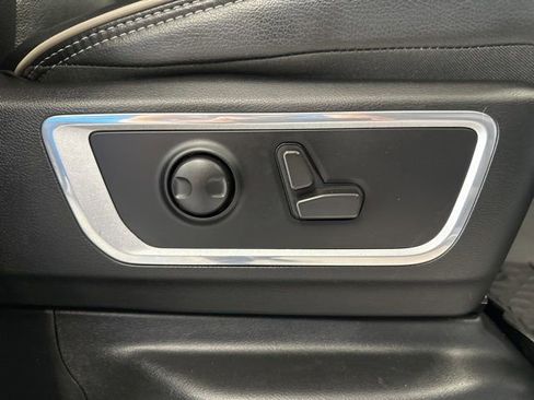 Used 2022 RAM 1500 Laramie image 52