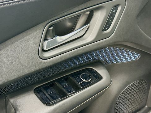 Used 2024 Nissan Ariya AWD image 15