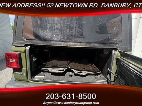 Used 2023 Jeep Wrangler Unlimited Rubicon 4xe AWD/4WD image 28