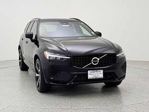 Used 2024 Volvo XC60 T8 Ultimate w/ Protection Package Premier AWD/4WD image 2