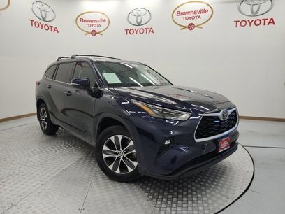 Used 2023 Toyota Highlander XLE