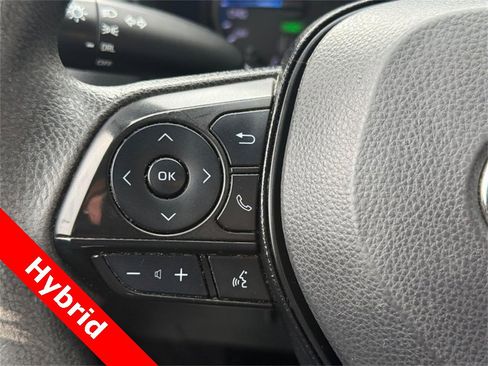 Used 2022 Toyota RAV4 LE image 20