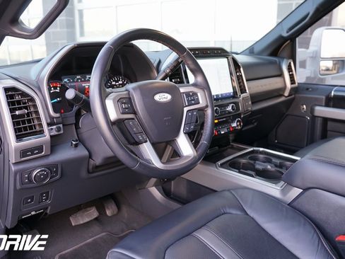 Used 2022 Ford F350 Platinum image 25