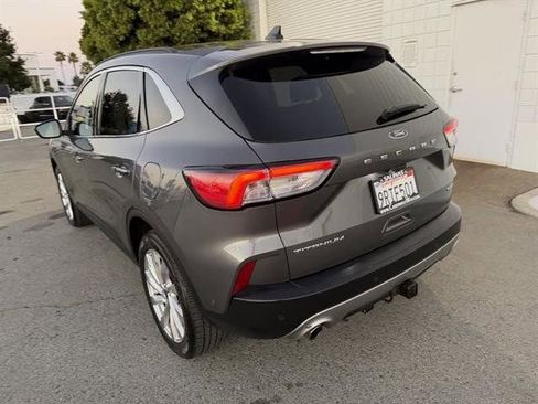 Used 2022 Ford Escape Titanium w/ Titanium Elite Package image 4