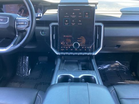 Used 2024 GMC Acadia Elevation FWD image 11