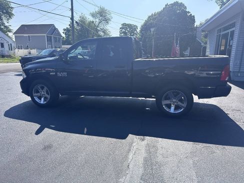 Used 2018 RAM 1500 Express w/ Express Value Package AWD/4WD image 8