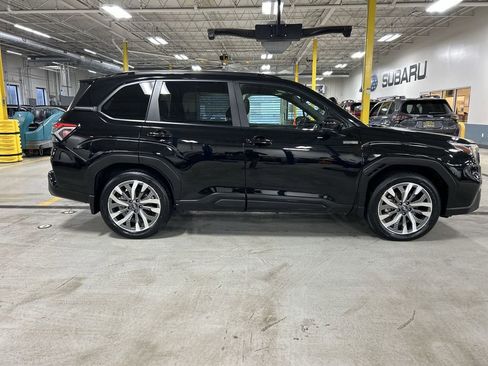 Certified 2025 Subaru Forester Touring w/ Touring Package image 9