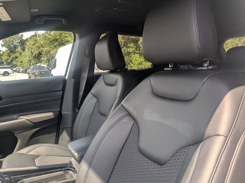 New 2026 Jeep Compass Latitude AWD/4WD image 14