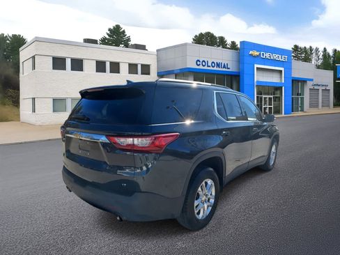 Used 2020 Chevrolet Traverse LT w/ Driver Confidence II Package image 4