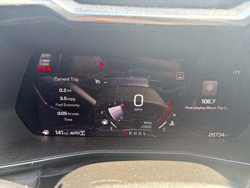 Used 2025 GMC Canyon Elevation AWD/4WD image 14