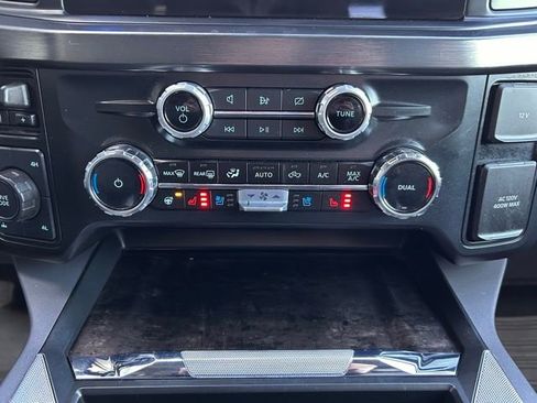 Used 2024 Ford F350 Lariat image 25