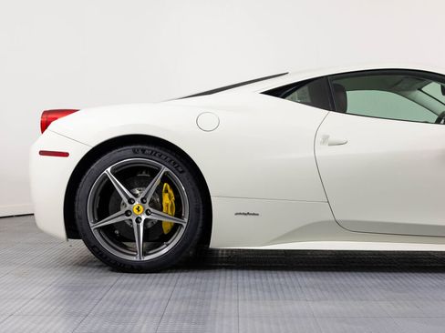 Certified 2014 Ferrari 458 Italia Coupe image 13
