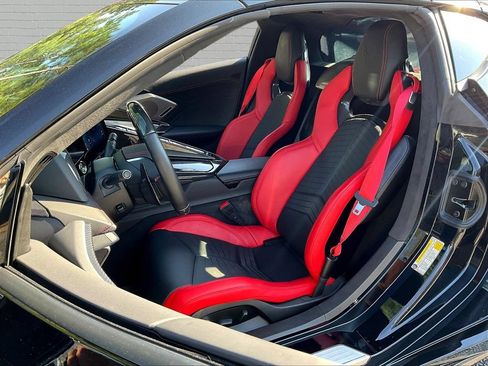 Used 2024 Chevrolet Corvette Z06 RWD image 17