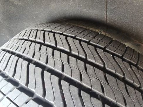 Used 2024 Cadillac Escalade ESV Premium Luxury w/ Performance Package image 10