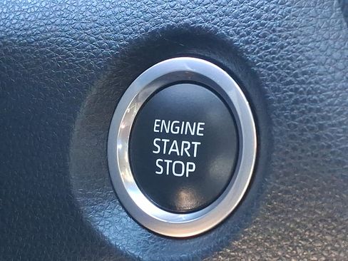 Certified 2023 Toyota Corolla SE image 23