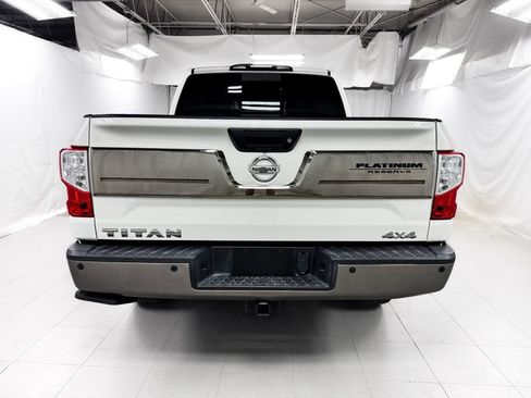 Used 2018 Nissan Titan Platinum Reserve w/ Platinum Utility Package AWD/4WD image 4