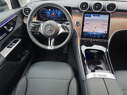 Certified 2025 Mercedes-Benz GLC 350e 4MATIC image 13