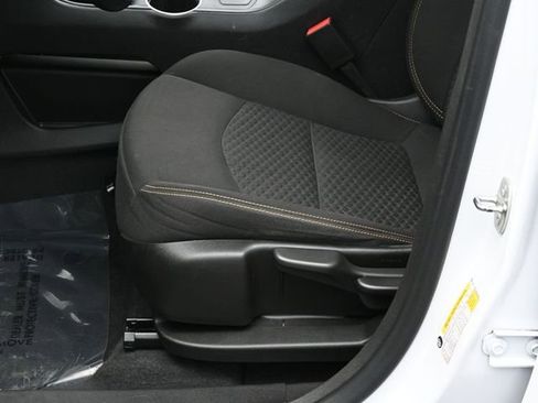 Used 2021 GMC Terrain SLE w/ Elevation Edition image 11