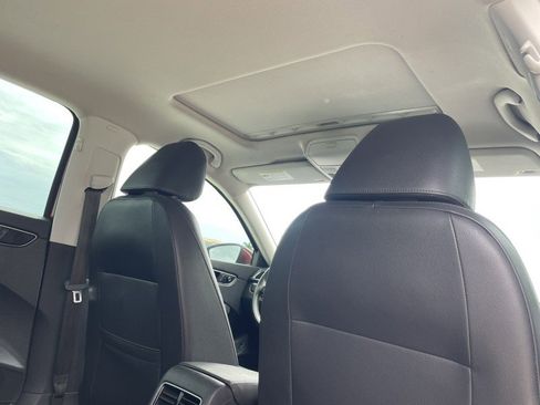 Used 2017 Volkswagen Passat 1.8T SE image 12