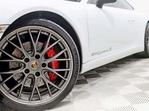 Used 2017 Porsche 911 Carrera S RWD image 4