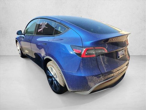 Used 2023 Tesla Model Y Long Range AWD/4WD image 6