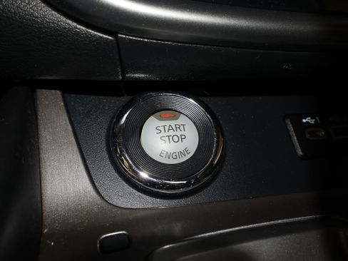 Used 2023 Nissan Murano SL image 16