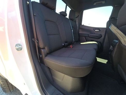 Used 2025 GMC Canyon Elevation RWD image 9
