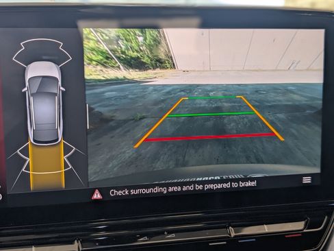 Used 2023 Volkswagen ID.4 Pro S image 28