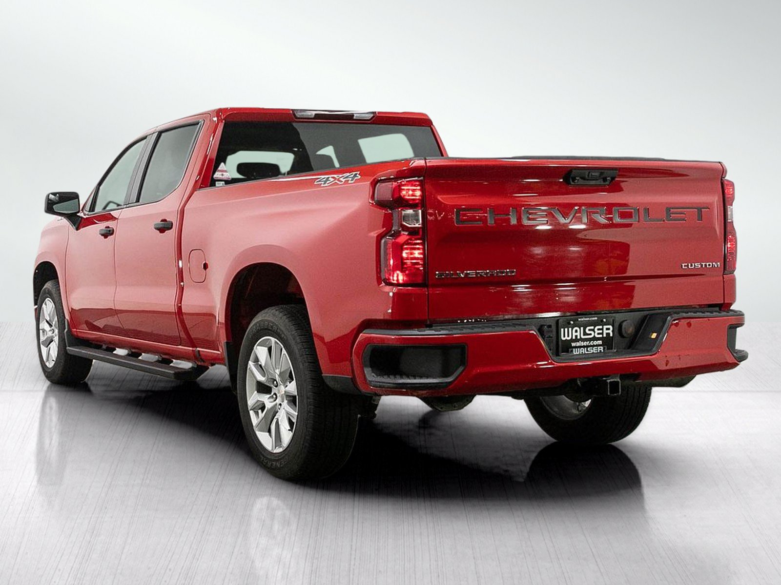 Used 2023 Chevrolet Silverado 1500 Custom AWD/4WD image 5