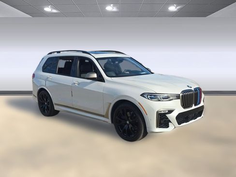 Used 2020 BMW X7 M50i image 6