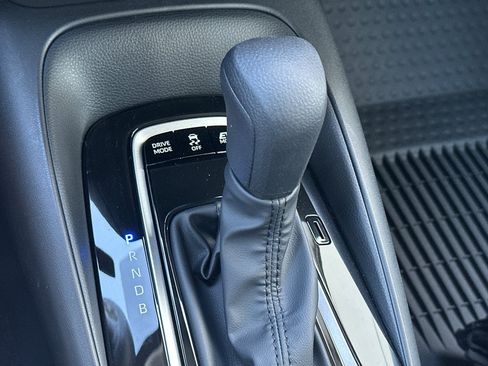 New 2026 Toyota Corolla LE FWD image 18