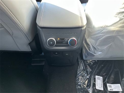 New 2026 Ford Explorer Active image 22