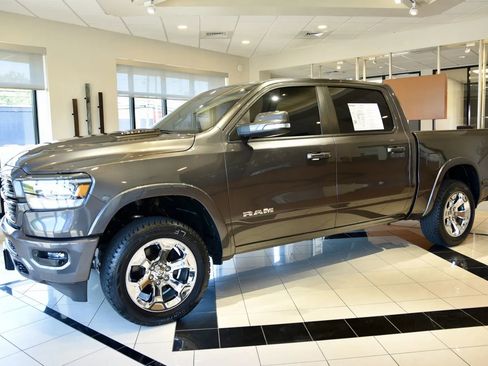 Used 2022 RAM 1500 Laramie AWD/4WD image 3