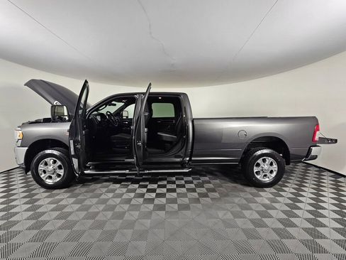 Used 2024 RAM 3500 Big Horn image 16