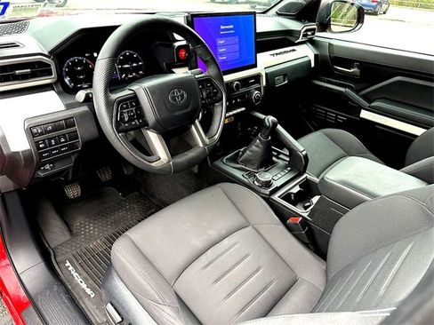 Used 2024 Toyota Tacoma TRD Off-Road image 15