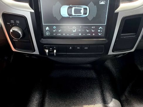 Used 2018 RAM 3500 SLT w/ Protection Group AWD/4WD image 10