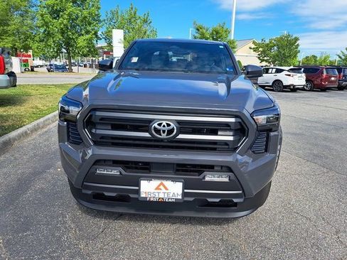 New 2026 Toyota Tacoma SR5 AWD/4WD image 3