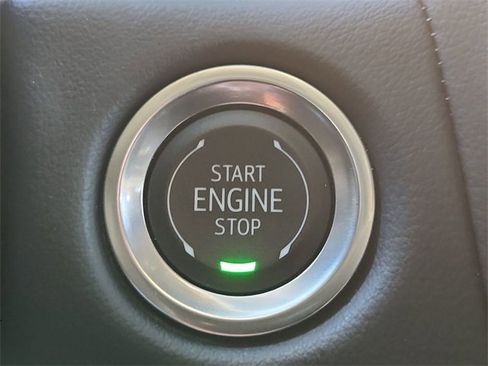 Used 2024 Chevrolet Tahoe High Country image 16