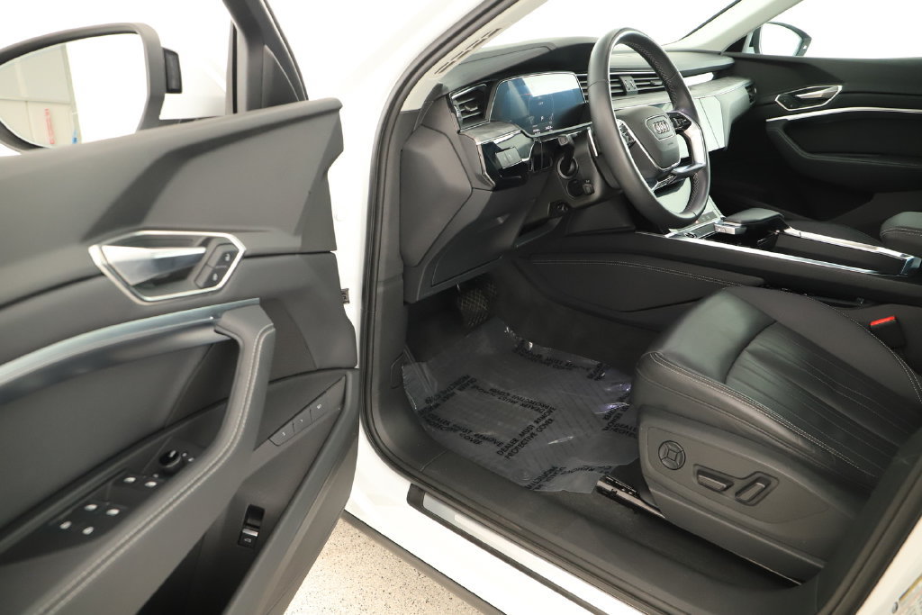 Certified 2024 Audi Q8 e-tron Premium AWD/4WD image 14