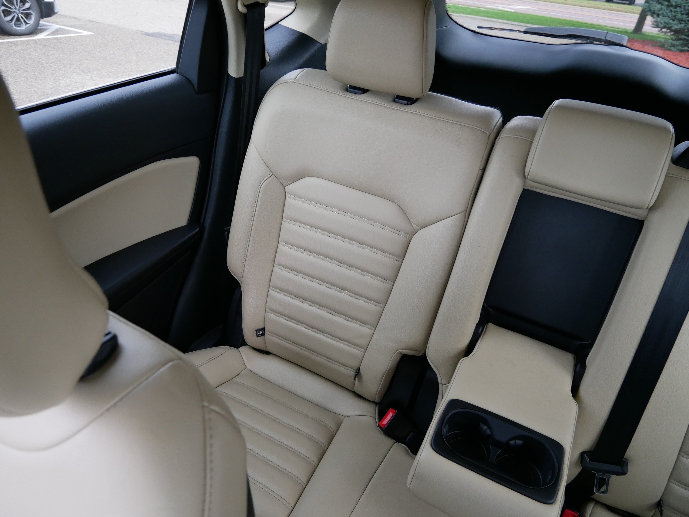 Used 2018 Ford Edge SEL w/ Equipment Group 201A AWD/4WD image 12