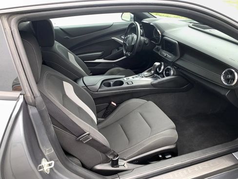 Used 2020 Chevrolet Camaro LT RWD image 27