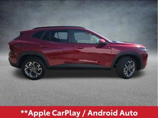 Used 2025 Chevrolet Trax LT w/ LT Convenience Package FWD video 3