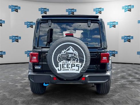 Certified 2022 Jeep Wrangler Unlimited Sahara w/ Safety Group image 5