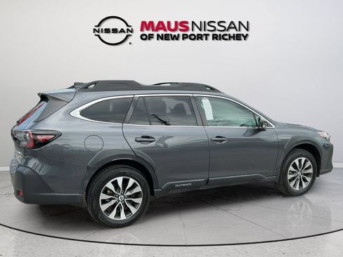 Used 2024 Subaru Outback Limited AWD/4WD image 12