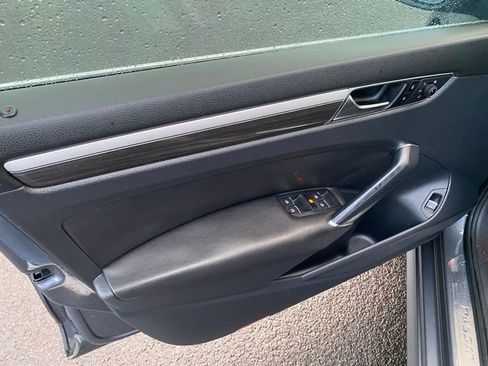 Used 2017 Volkswagen Passat 1.8T SE image 14