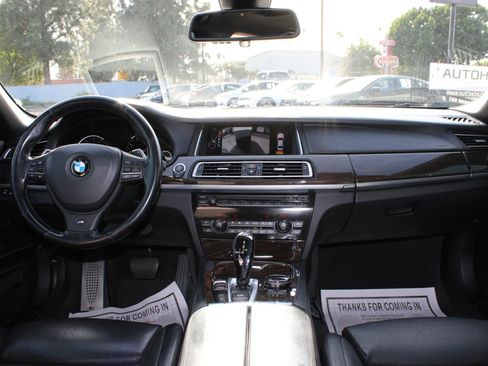 Used 2015 BMW 750Li image 33