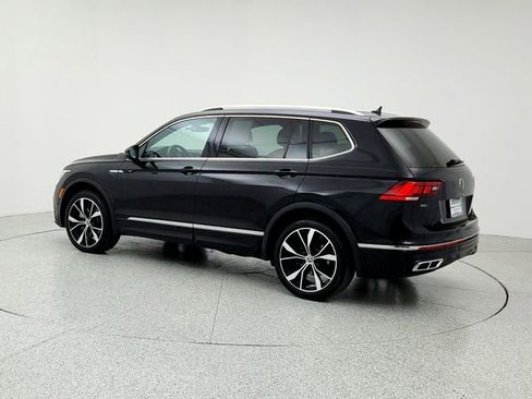 Used 2023 Volkswagen Tiguan SEL R-Line image 7