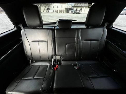 Used 2020 Ford Expedition XLT w/ Equipment Group 202A RWD image 23