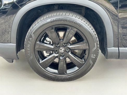 Certified 2025 Honda Pilot Black Edition image 38